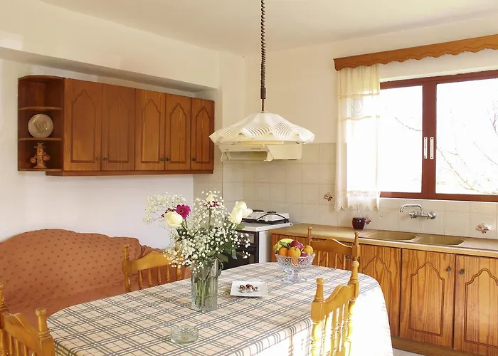 Pelagion Sea Coral - Beachfront * Kypseli